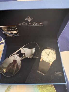 BELLA & ROSE MENS WATCH AND SUNGLASSES GIFT SET - New Battery in Watch